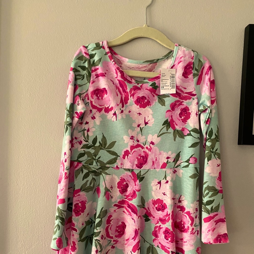 Girls dress